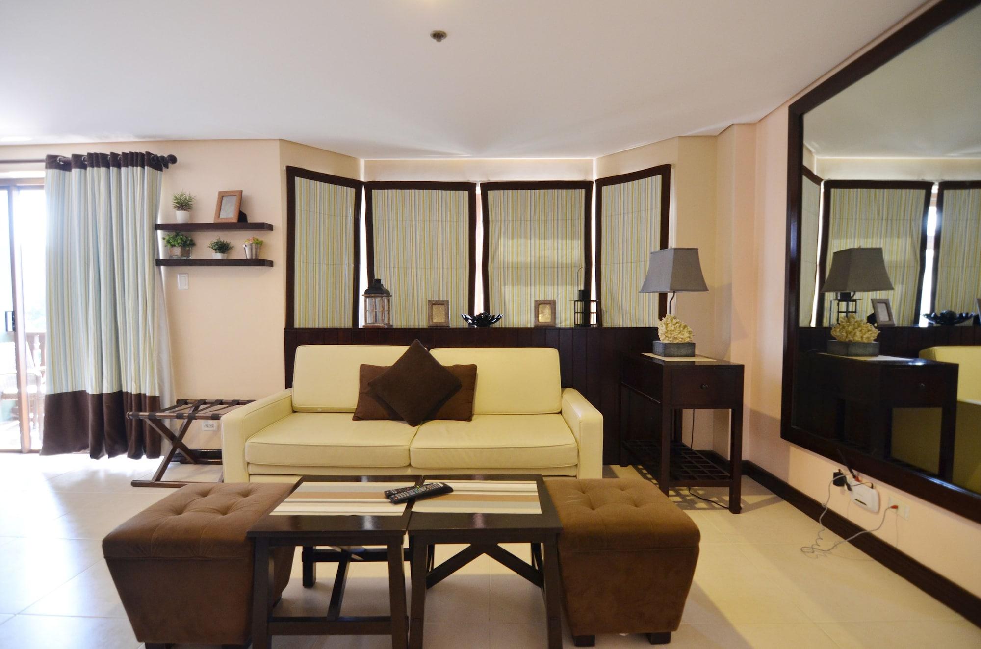 Crosswinds Resort Suites Tagaytay City Exterior foto