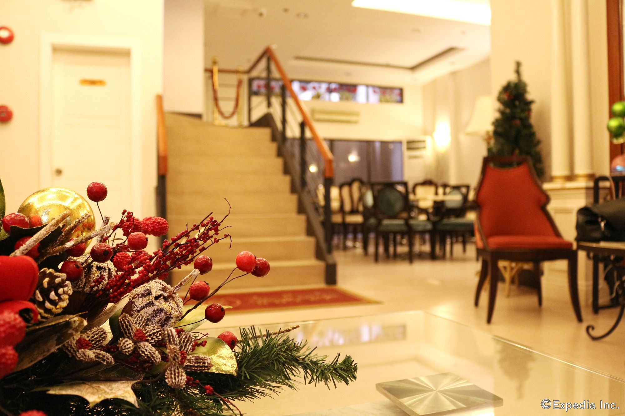 Crosswinds Resort Suites Tagaytay City Exterior foto